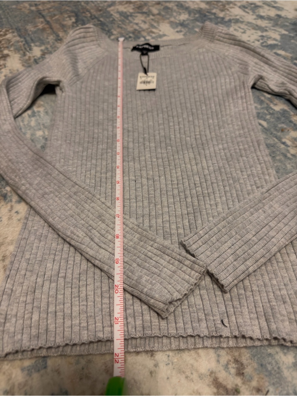 Express Light Gray Ribbed Crewneck Sweater - Picture 5 of 8
